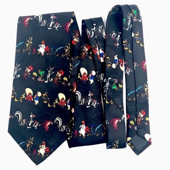 Looney Tunes Mania Men's Tie All the Characters 57 in - Picture 2 of 5